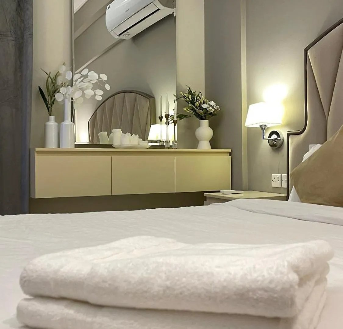 L1 Ivory Elegance Studio With Kitchen Riyadh Apartment