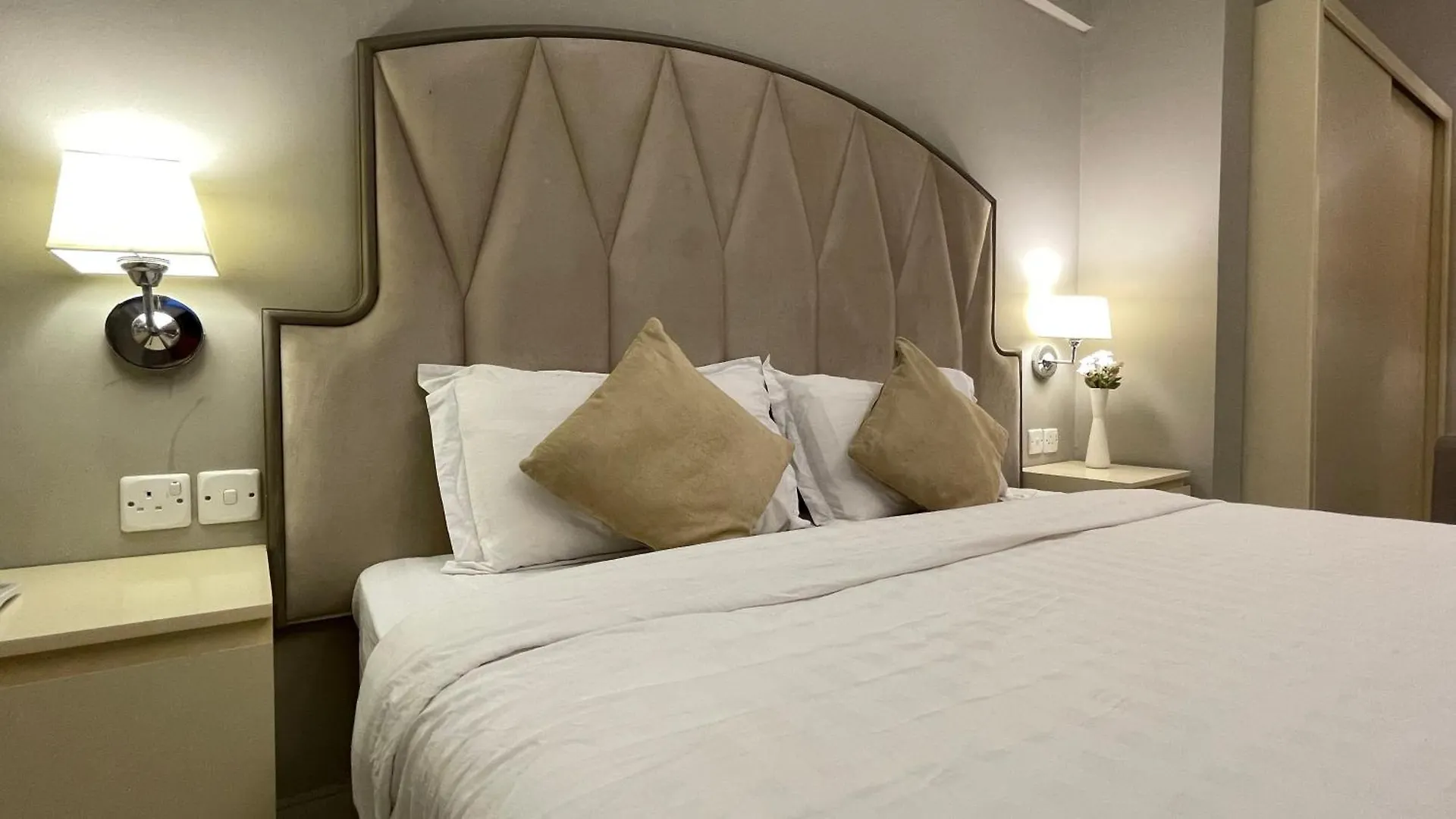 Apartment L1 Ivory Elegance Studio With Kitchen Riyadh